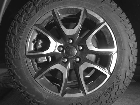 Used 2025 Jeep Compass Trailhawk image 11