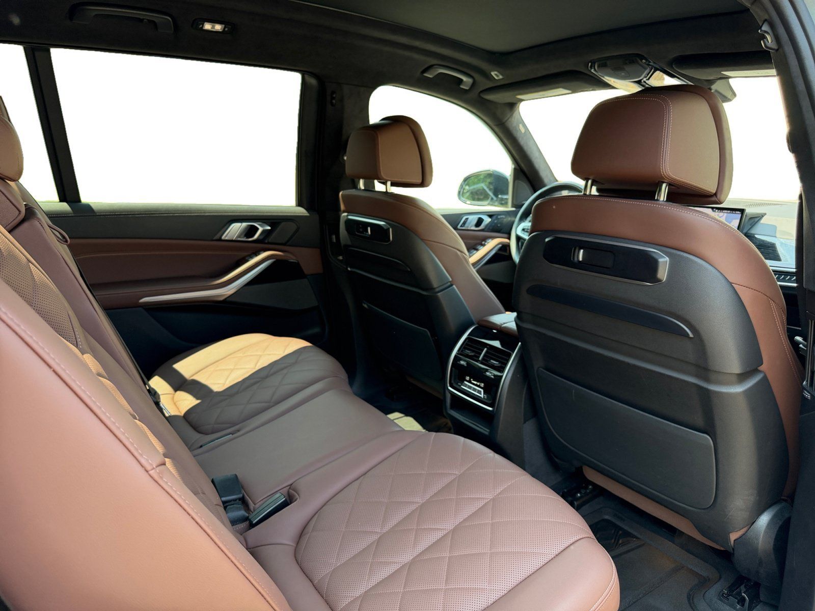 Used 2024 BMW X7 xDrive40i w/ M Sport Package AWD/4WD image 20