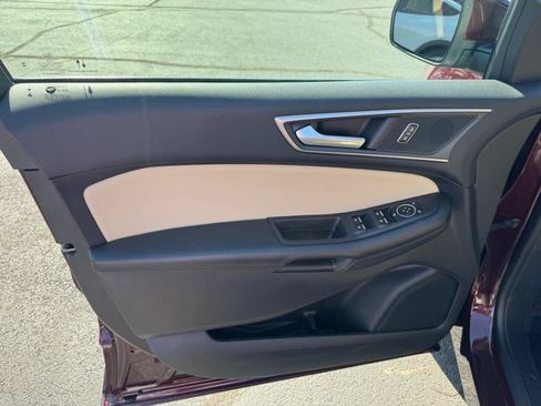 Used 2024 Ford Edge SEL AWD/4WD image 30