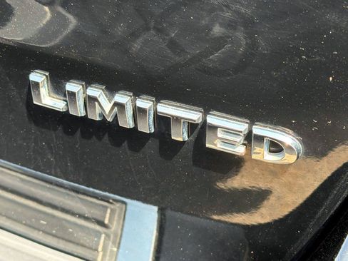 Used 2022 Jeep Grand Cherokee Limited AWD/4WD image 6