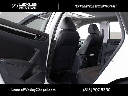 Used 2019 Volkswagen Passat 2.0T SE R-Line FWD image 20