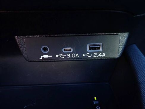 Used 2025 Subaru Forester Premium AWD/4WD image 20