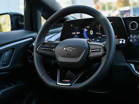 New 2025 Chevrolet Equinox EV RS w/ LPO, Trailering Package image 14