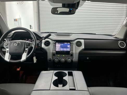Used 2020 Toyota Tundra SR5 AWD/4WD image 10