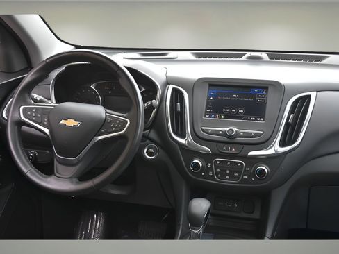 Used 2022 Chevrolet Equinox LT image 18