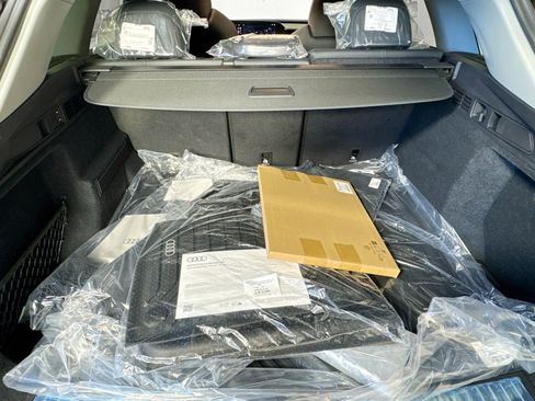 New 2025 Audi Q5 Prestige image 23