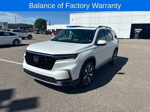 Used 2023 Honda Pilot Elite image 4