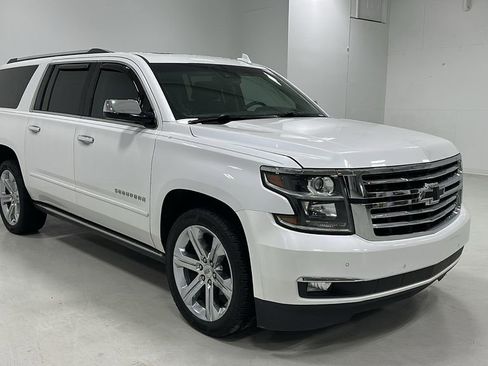 Used 2018 Chevrolet Suburban Premier image 8