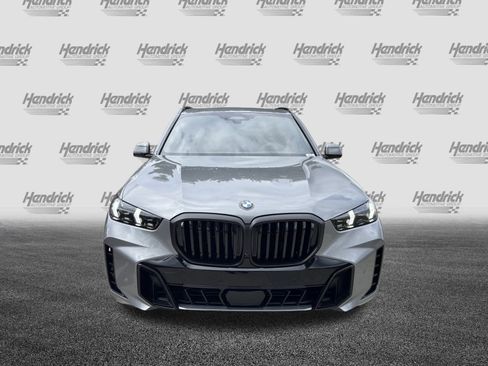 Used 2026 BMW X5 xDrive40i w/ M Sport Package image 3