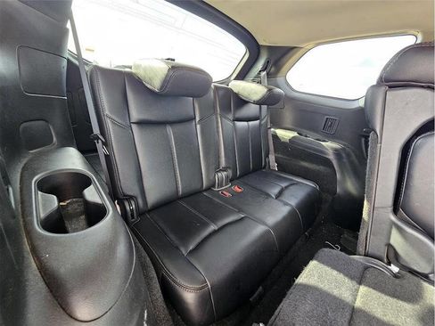 Used 2019 Nissan Pathfinder SL AWD/4WD image 19