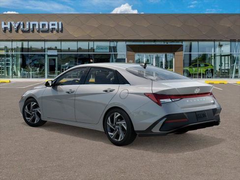 New 2026 Hyundai Elantra Limited image 6