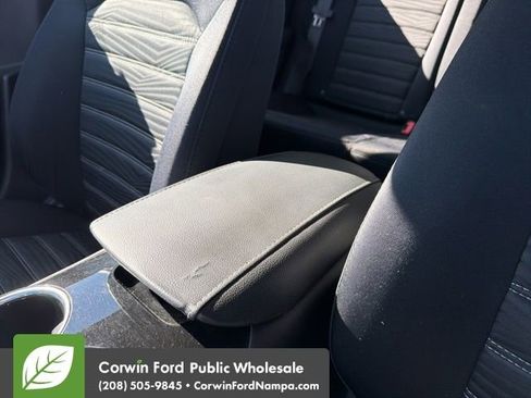 Used 2016 Ford Fusion SE image 21