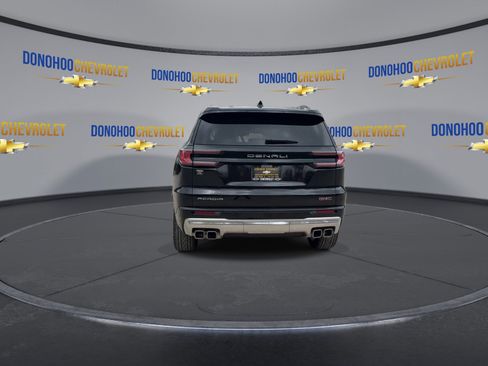 Used 2025 GMC Acadia Denali w/ LPO, All-Weather Package image 10