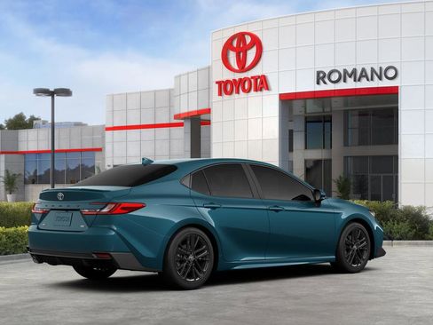 New 2026 Toyota Camry SE FWD image 10