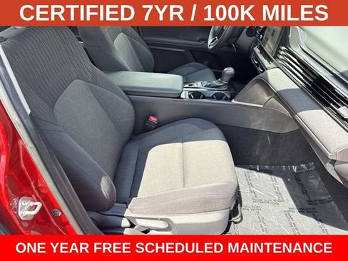 Used 2025 Toyota Camry LE FWD image 9