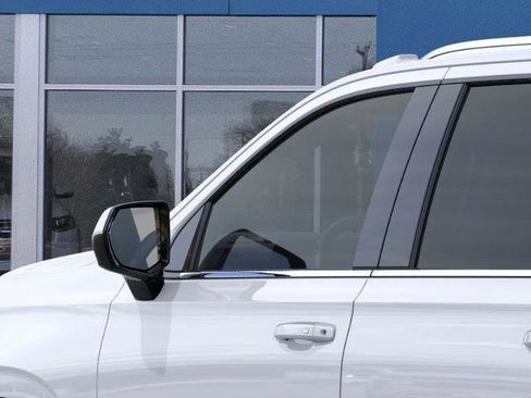 New 2026 Chevrolet Suburban LS image 33