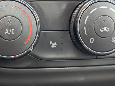 Used 2024 Chevrolet Trax LS w/ LS Convenience Package image 31