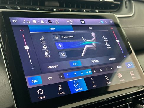 Used 2023 Jeep Grand Cherokee L Limited w/ Luxury Tech Group II image 16