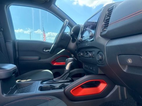 Used 2024 Nissan Frontier PRO-4X w/ Pro Convenience Package AWD/4WD image 28