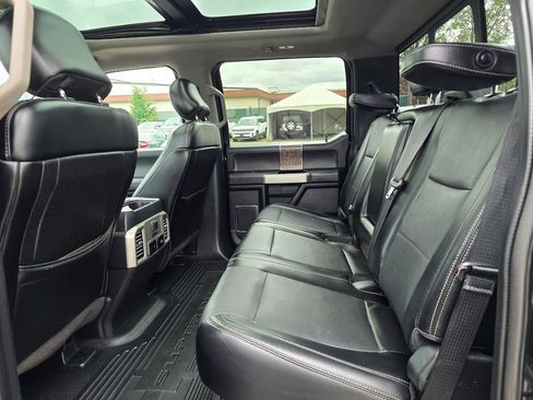 Used 2017 Ford F250 Lariat w/ Lariat Ultimate Package AWD/4WD image 16