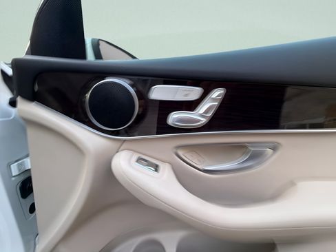 Used 2017 Mercedes-Benz GLC 300 image 19