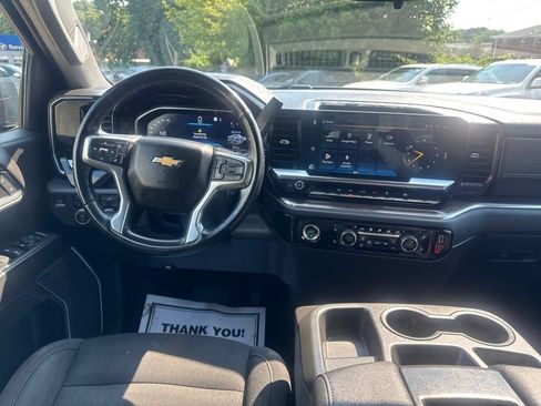 Used 2023 Chevrolet Silverado 1500 LT AWD/4WD image 25