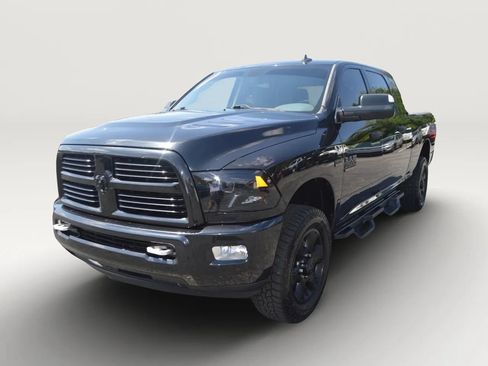 Used 2016 RAM 2500 Big Horn w/ Black Appearance Group AWD/4WD image 2