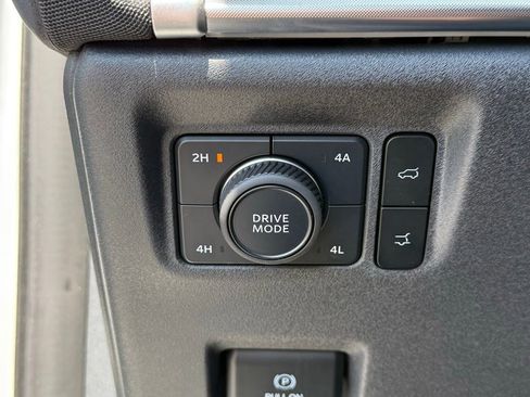 Used 2025 Ford Expedition Max Platinum AWD/4WD image 27