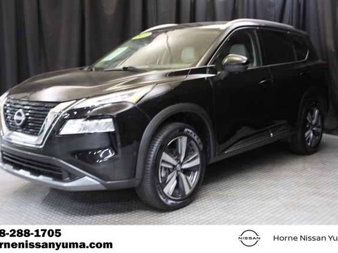 Used 2023 Nissan Rogue SL w/ SL Premium Package image 3