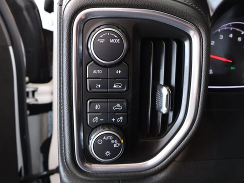 Used 2020 Chevrolet Silverado 1500 RST w/ Texas Edition AWD/4WD image 8