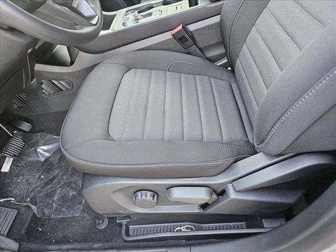 New 2024 Ford Edge SE w/ Black Appearance Package image 4