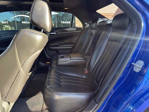 Used 2018 Chrysler 300 S w/ 300S Premium Group image 67