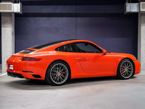 Used 2017 Porsche 911 Carrera S RWD image 3