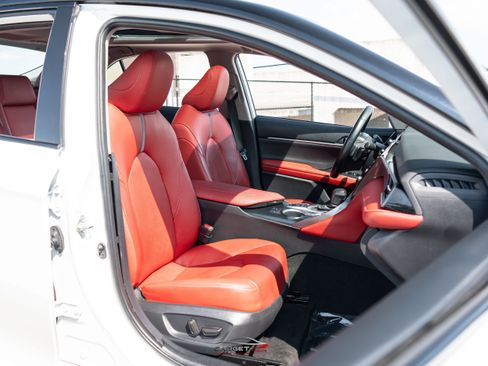 Used 2019 Toyota Camry XSE w/ Carpet Mat Package FWD image 16