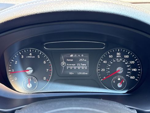 Used 2017 Kia Sorento LX image 13