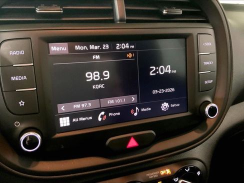 Used 2025 Kia Soul LX w/ LX Technology Package image 6