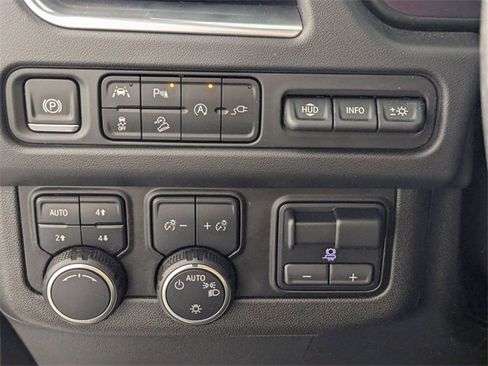 Used 2021 Chevrolet Tahoe High Country w/ Premium Package image 16