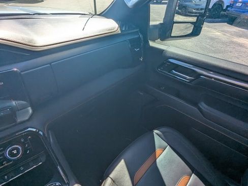 Used 2024 GMC Sierra 2500 AT4 w/ AT4 Premium Plus Package image 18