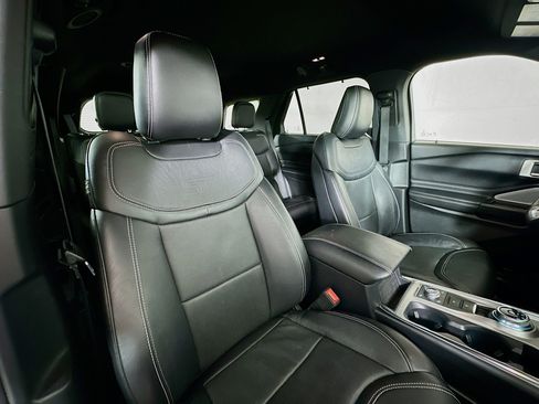 Used 2020 Ford Explorer ST w/ Premium Technology Package AWD/4WD image 28