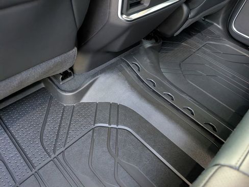 New 2026 Chevrolet Silverado 1500 High Country w/ High Country Premium Package AWD/4WD image 22