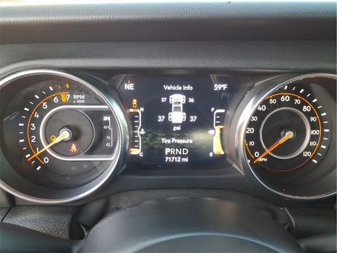 Used 2020 Jeep Gladiator Overland w/ Popular Equipment Package image 18