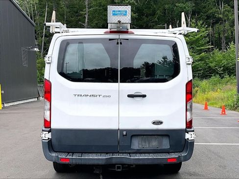 Used 2016 Ford Transit 250 130 Low Roof w/ Exterior Upgrade Package RWD image 5