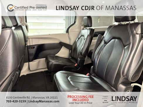 Used 2024 Chrysler Pacifica Touring-L FWD image 21
