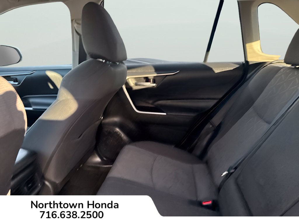 Used 2020 Toyota RAV4 XLE w/ All Weather Liner Package AWD/4WD image 18