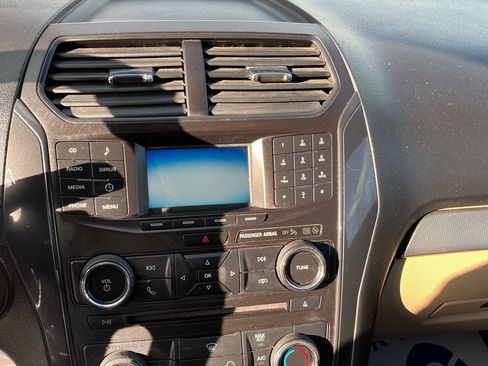 Used 2017 Ford Explorer 4WD image 19