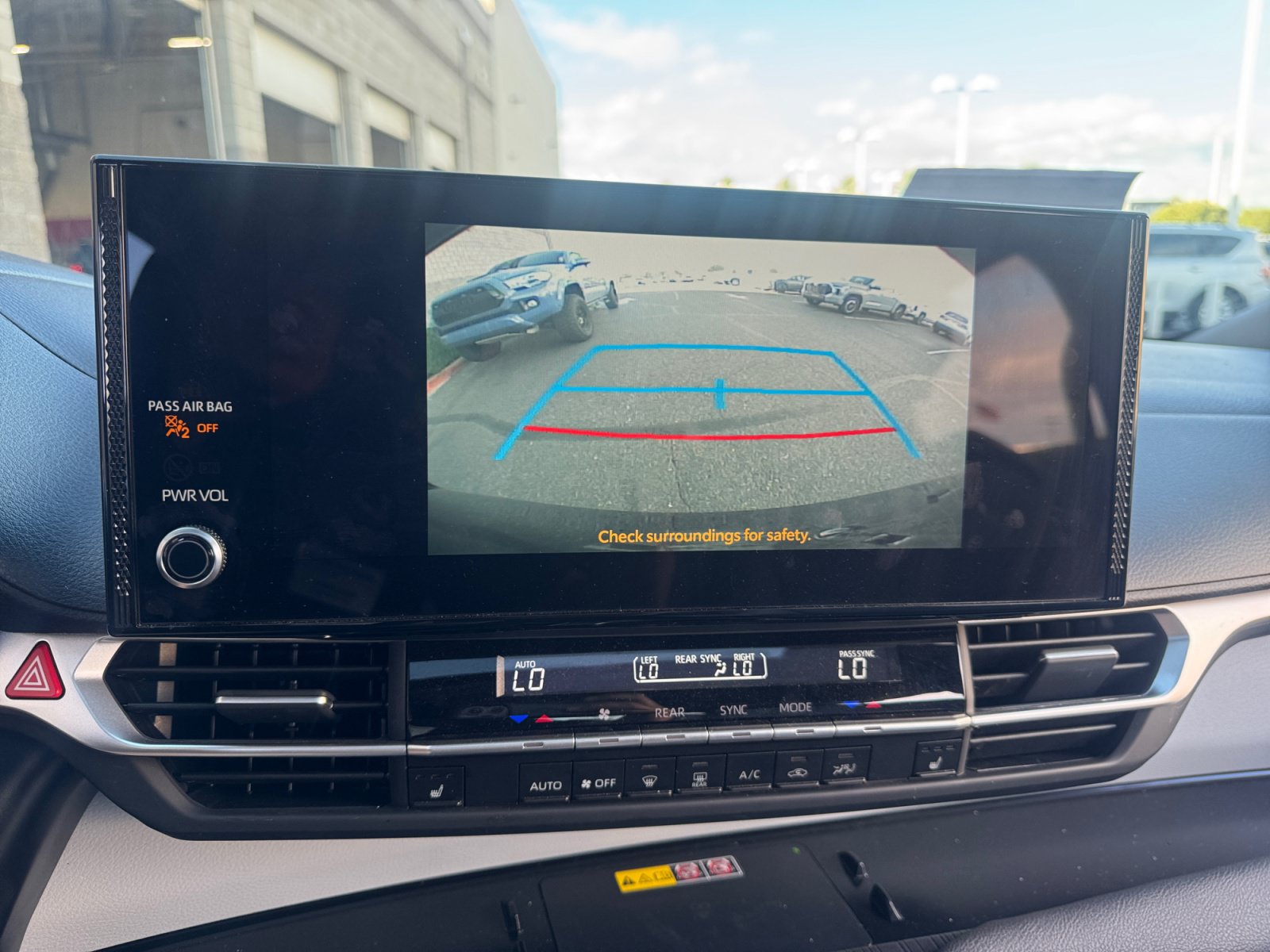 Certified 2026 Toyota Sienna XLE FWD image 29