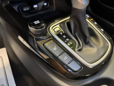 Certified 2025 Kia Seltos S AWD/4WD image 30