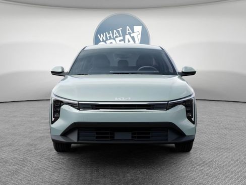 New 2026 Kia K4 FWD image 2