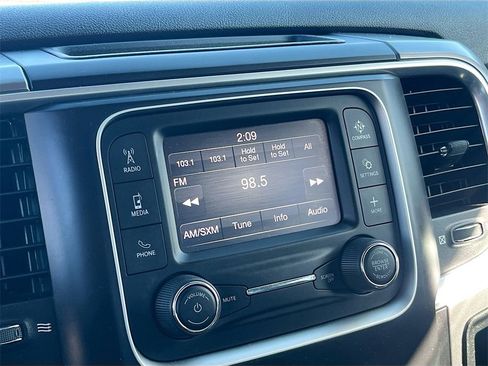 Used 2021 RAM 1500 Classic SLT image 14