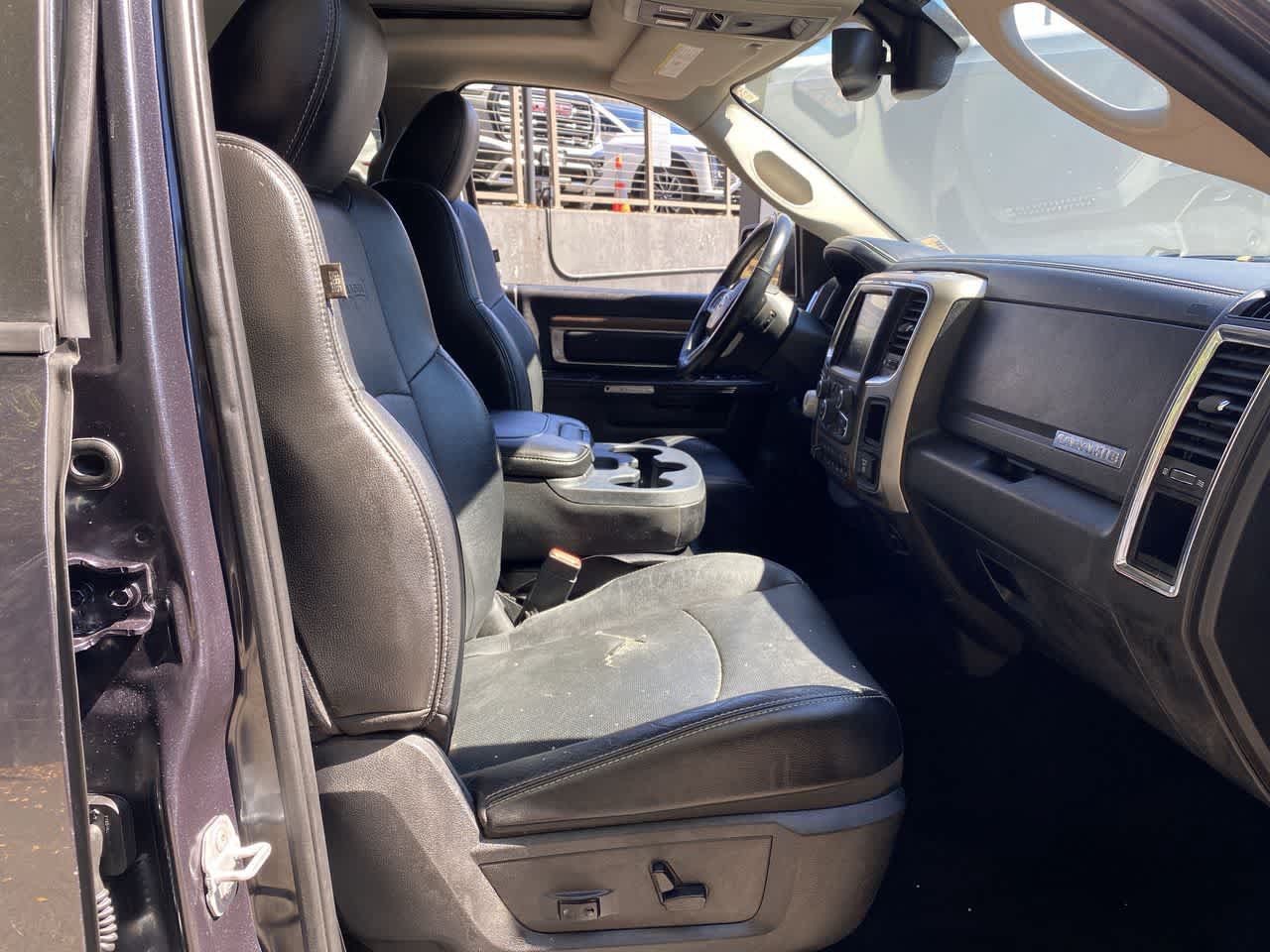 Used 2014 RAM 1500 Laramie w/ Convenience Group AWD/4WD image 17